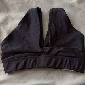 Chic Black V-Neck Sports Bra